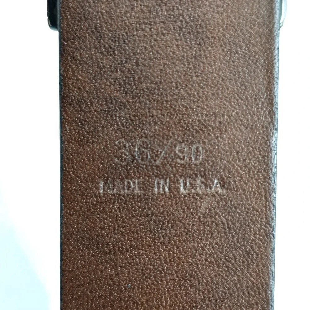 Designer Style Leather Belt (USA) Silver Tone Buckle‎ (Italy) Women Size 36 90